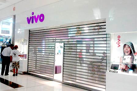 Portas de Aço Translúcidas